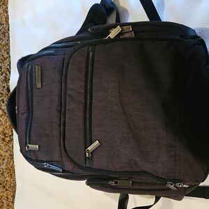 Samsonite Modern Utility 18"  Double Shot Backpack Charcoal Heather Color Unisex